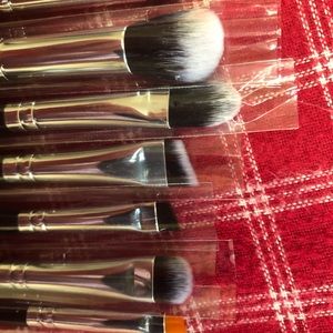 Makeup brushes, eyeshadow brushes, eyeliner brush